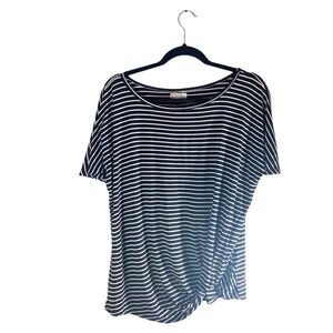 Maurices black and white striped shirt w/ knot detail short sleeve- sz lg - B25